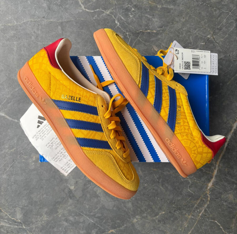 adidas gazelle indoor "colombia" Modelo: IH9648. Zapatillas Adidas gazelle indoor "colombia" color amarillo y azul marino con suela de goma caramelo